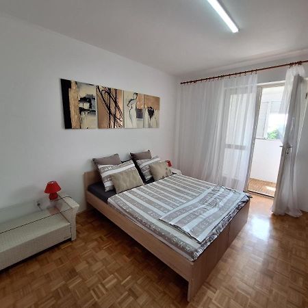 Two Bedroom Apartment Alma Zára Kültér fotó