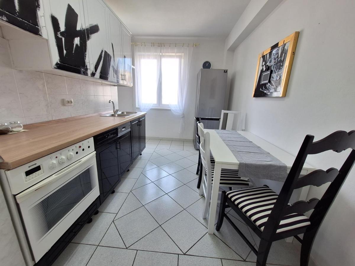 Two Bedroom Apartment Alma Zára Kültér fotó