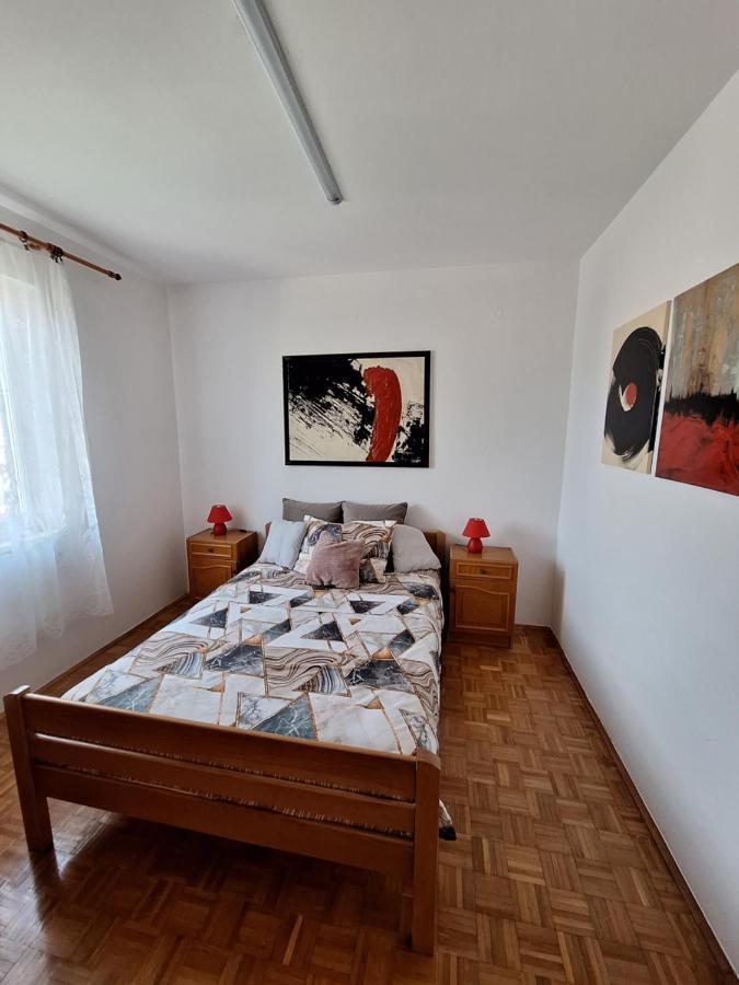 Two Bedroom Apartment Alma Zára Kültér fotó